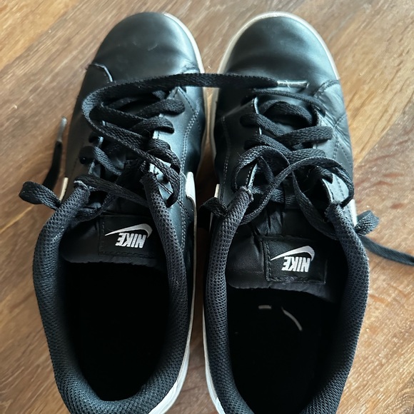 Women’s Nike Sneakers - 10 - Picture 2 of 9